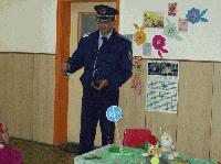 Полицаи гостуваха в Детска градина „Свобода“ в Ямбол
