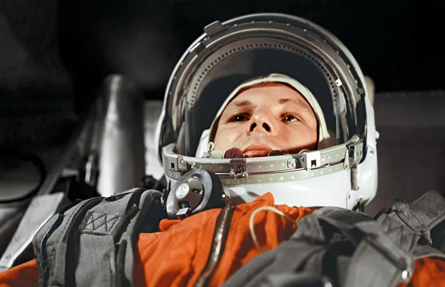 На 12 април честваме Световния ден на авиацията и космонавтиката и 56 години от полета на Юрий Гагарин в Космоса.На 12 април 1961 г. в 09.07 часа московско...