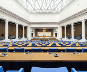 1,2 млн.лв. за киберзащита на парламента, други 244 000 - за нови мебели