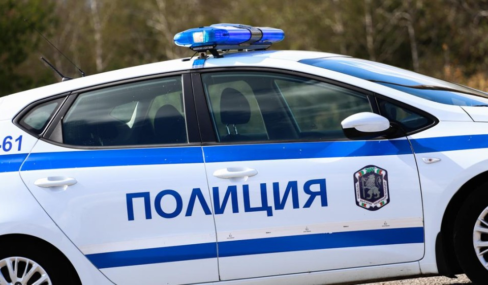 20-годишен мъж от град Ямбол е задържан за кражба от търговски обект в град Сливен На 29 март, около 15,00 часа, в РУ-Сливен е получен сигнал за кражба...