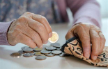 На 26 април пускат великденските добавки на най-бедните пенсионери