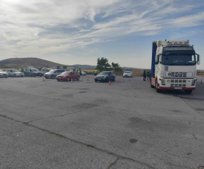 284 превозни средства и 339 лица са проверени по време на специализирана операция по метода широкообхватен контрол в Сливенско