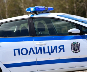 74-годишна жена е настанена в болница след катастрофа край Сливен