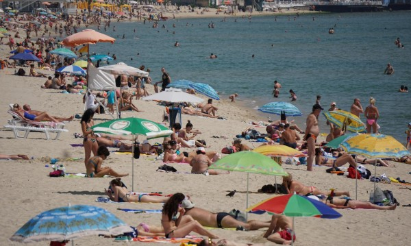 Два плажа по Южното Черноморие със сериозно замърсяване, твърди Богомил Николов, председател на Асоциация „Активни потребители“.Заедно с екип от Софийския...
