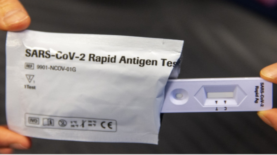 Със заповед на министъра на здравеопазването бързите антигенни тестове се добавят като лабораторен критерий в дефиницията за случай на Covid-19, съобщи...