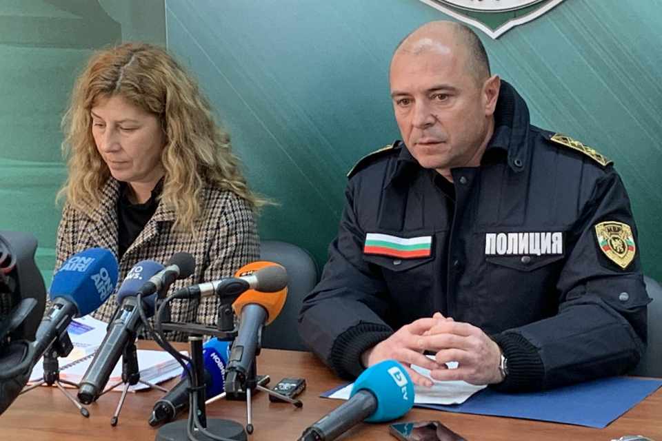 Районна прокуратура - Бургас внесе в съда искане за вземане на мярка за неотклонение „задържане под стража“ по отношение на украинските граждани Р.Д. и...