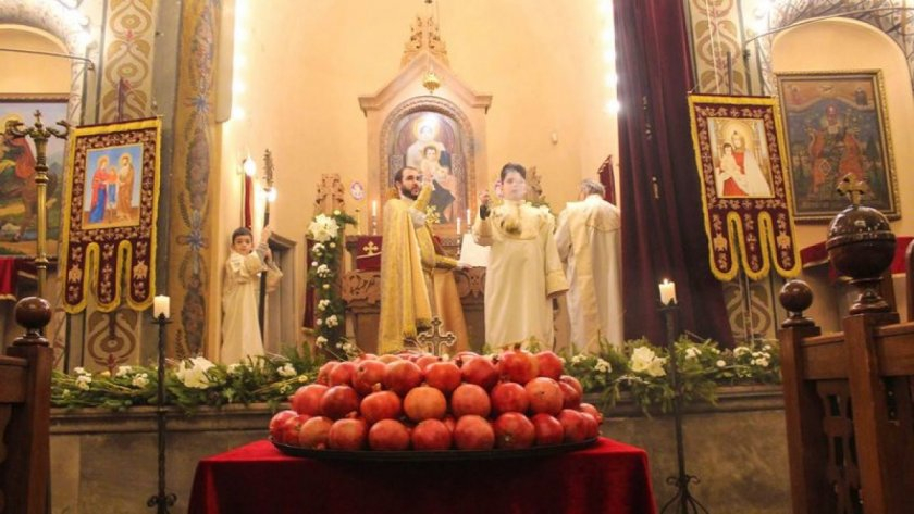 Арменската църква отбелязва в един и същи ден и Рождество Христово, и Богоявление. Празникът е част от арменските традиции повече от 1700 години.
И за...