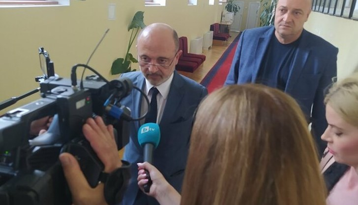 Управителят на Специализираната болница за рехабилитация в Котел ще бъде освободен и на негово място ще бъде назначен нов, заяви служебният министър на...
