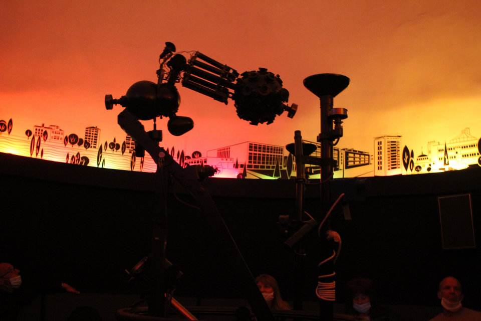 Астрономическата обсерватория и планетариум в Ямбол започва инициатива с месечни конкурси за фотографии на нощното небе, съобщиха организаторите на страницата...