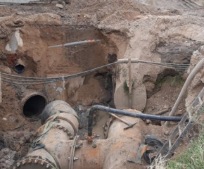 Авария на захранващ водопровод оставя без вода десет селища в Ямболско