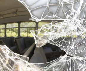 Автобус се обърна между Свиленград и Тополовград, има загинал и 10 ранени