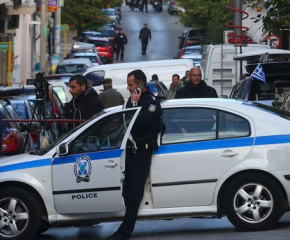 Автомобил с българска регистрация с 20 нелегални мигранти е задържан в Гърция