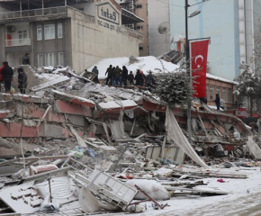 БЧК и Мюфтийството събират пари и дрехи за пострадалите от земетресенията