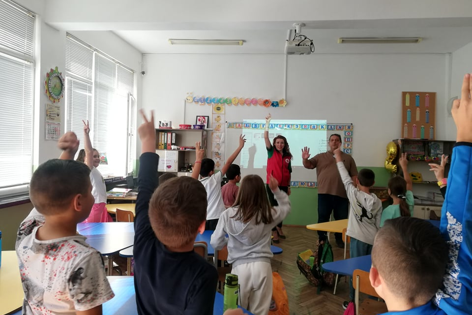 

От 12 октомври 2023г., екипи от Ямболската червенокръстка организация стартираха поредица от обучения сред учениците от 1 – 12 клас на училищата, включени...