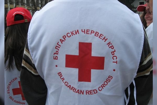 Български Червен кръст – Ямбол също активира телефонни линии за оказване на психологическа помощ, консултиране и подкрепа на професионалисти в сферата...