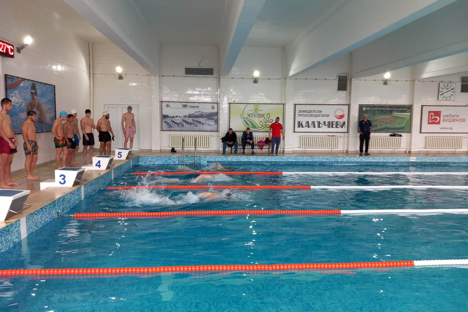 На 18 април 2023г., с приемен изпит стартира обучението на кандидатите за водни спасители в квалификационната степен „Воден спасител на плувни басейни...