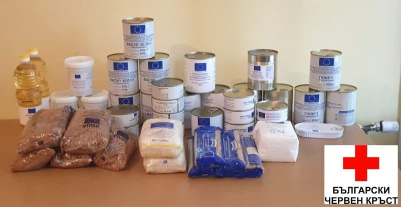 Българският червен кръст започна раздаването на помощи на нуждаещи се в Ямболска област. Хранителните пакети ще се раздават по график в петте общини на...