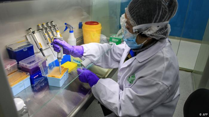 Тройно по-малко положителни проби за коронавирус отчита на 6 юли Единният информационен портал, но и при три пъти по-малко направени PCR-теста за последното...