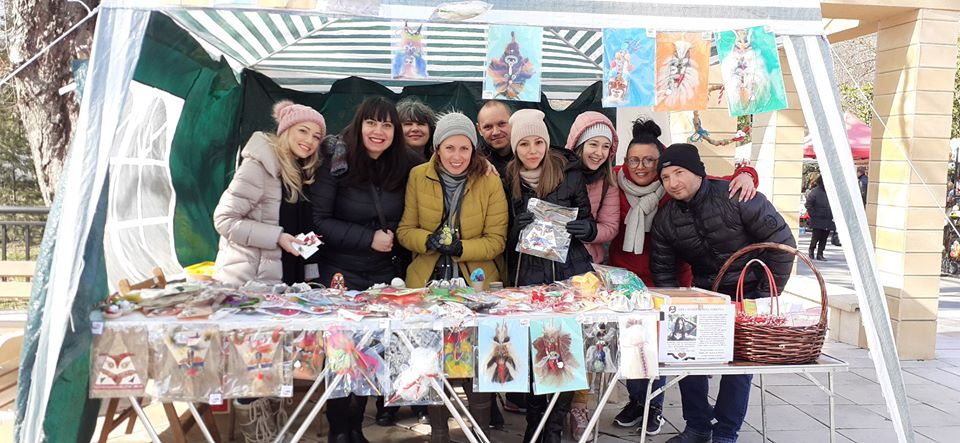 В традиционния благотворителен базар „Кукерландия“ тази година се включиха младежи с увреждания, деца, доброволци, приятели и  колеги от Комплекса за...