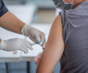 Близо 17 % от жителите на бласт Ямбол са със завършена ваксина