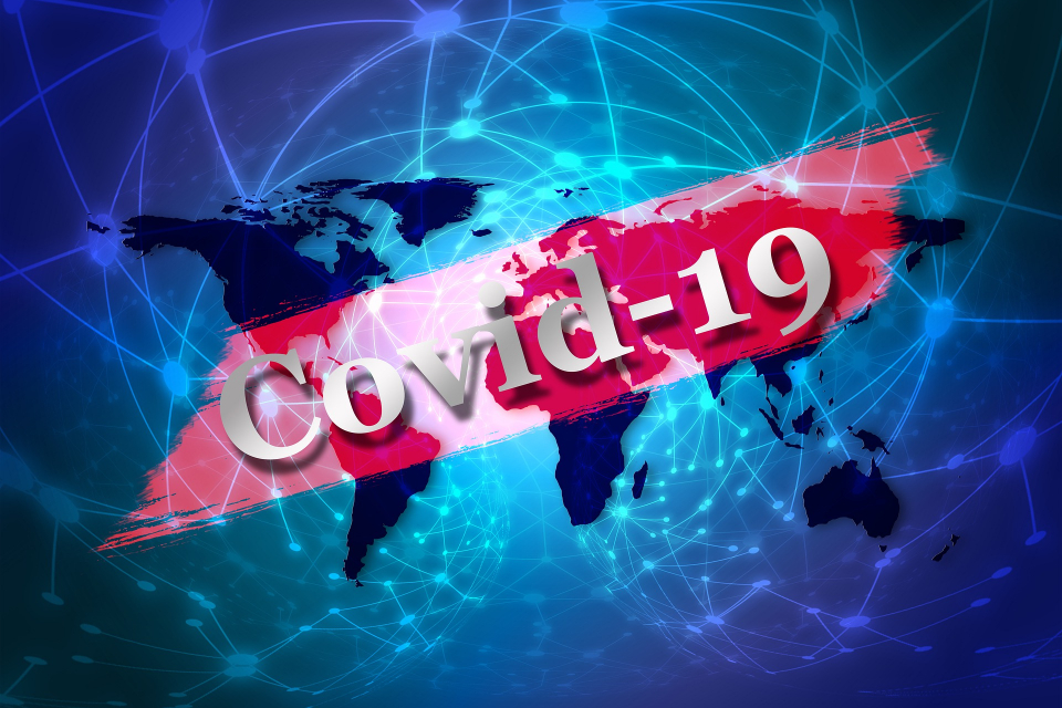 През последното денонощие в България са регистрирани 4979 коронавирусни инфекции и са починали 214 души, болни от ковид. Това показват данни в Единния...