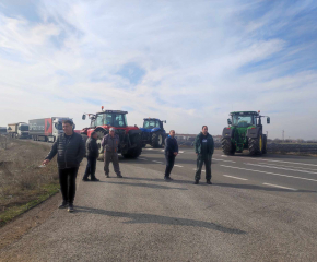 Блокирани шофьори в Ямболско са недоволни заради протеста