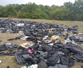 Болярово: Купища отпадъци от мигранти са открити край граничната ограда (видео)