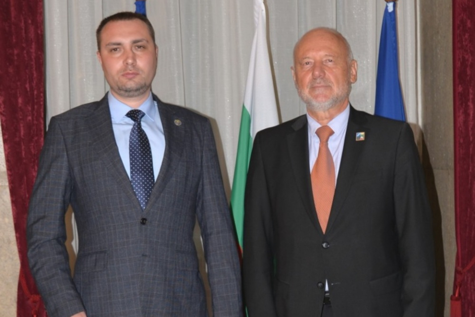 Сайтът "Миротворец" и състоянието на регионалната и международната сигурност бяха сред темите, обсъдени на среща между министъра на отбраната Тодор Тагарев,...