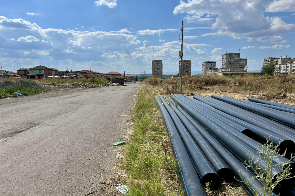 Във връзка с дейностите по реконструкция на съществуващия водопровод на ул. “Тимок” в Ямбол днес в рамките на работния ден от 8 до 17 часа ще бъде прекъснато...