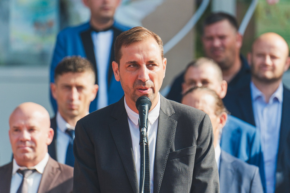 Честит рожден ден на г-н Валентин Ревански - кмет на община Ямбол!


Много здраве, успешни начинания, нестихващ ентусиазъм и стремеж към доброто желаем...