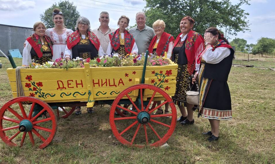 На 14 юни малкото село Денница, община Болярово, отново се превърна всърце на българската традиция. За трета поредна година съборът „Странджае жива“ събра...