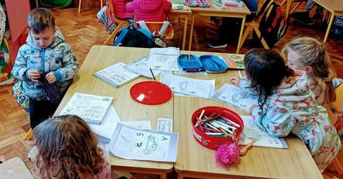Деца от Община Тунджа са поканени да участват в конкурс изложба „Игри с букви”, посветен на предстоящия празник 24 май. Творческото предизвикателство се...