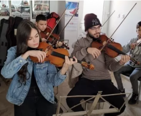 Деца от ромския квартал "Надежда" ще свирят с Парижката филхармония (ВИДЕО)
