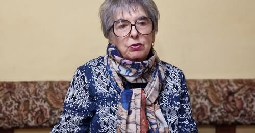Дългогодишният директор на Държавен куклен театър „Георги Митев – Жоро” Елена Дойчева е номинирана за удостояване със званието „Почетен гражданин на Ямбол”....