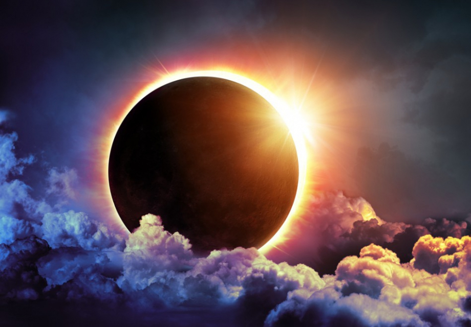 25 октомври ще бъде най-тъмният ден от годината, защото ще сме свидетели на третото слънчево затъмнение за 2022 година. Луната ще закрие частично слънчевия...