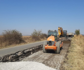 Днес стартира ремонтът на 11,5 километра от пътя между Ямбол и Калчево