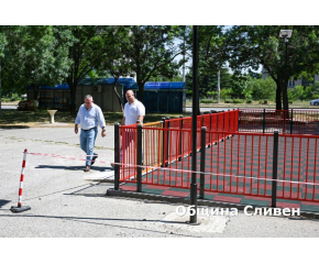 До дни монтират новите съоръжения на детската площадка в квартал “Стоян Заимов” в Сливен