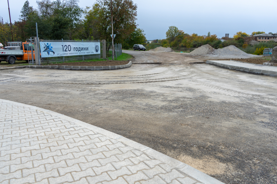 Входът на Градския парк към зала „Диана“ и пътят към комплекс „Златен рог“ ще бъдат затворени за автомобили на 4 ноември /сряда/ и 5 ноември /четвъртък/,...