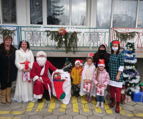 Дядо Коледа вече посети 500 деца от община Тунджа