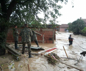 Държавата ще осигури временни жилища на пострадалите от наводненията в Карловско