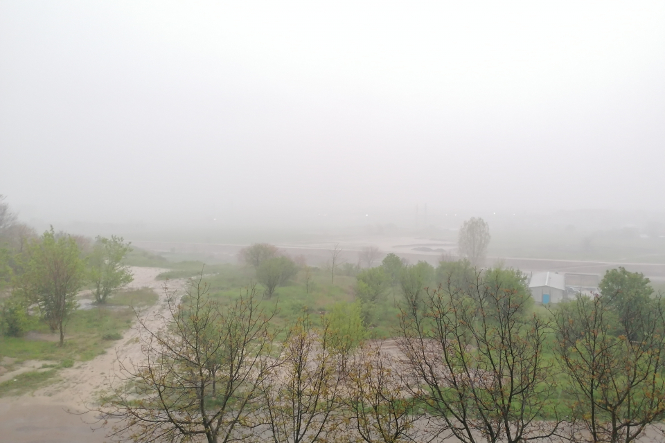 За изминалото денонощие в град Ямбол отчетеното количество валеж е 42 л/кв.м при месечна норма 49 л/кв.м. Падналите валежи са най-много в града и са били...