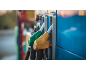 Експерт: Бензинът пада под 3 лева до 3 седмици