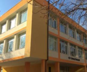 Евакуриха училище в Кърджали заради пропадащо стълбище