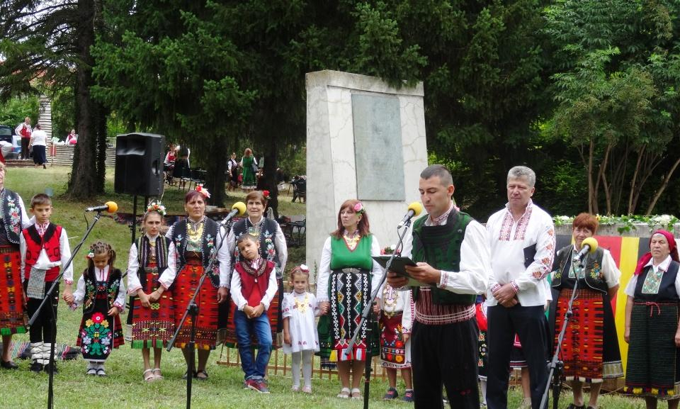 След две години прекъсване, фестивалът „Модата се мени, фолклорът остава“ се завръща с шесто издание на 25 юни в село Генерал Инзово, община Тунджа....