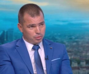 Главен комисар Антон Златанов: Има заловен бус с 24 мигранти и български водач