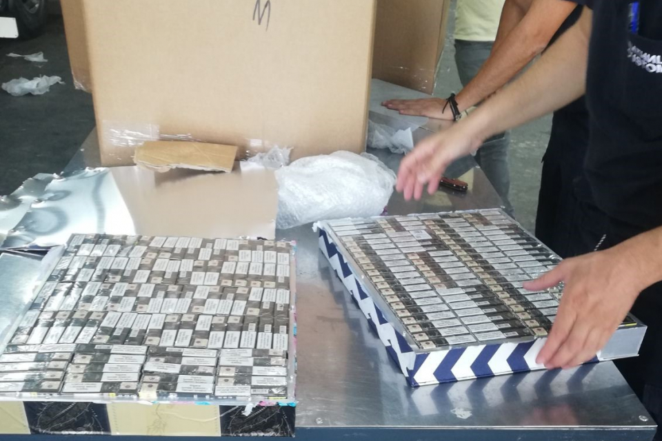 29 440 къса контрабандни цигари откриха митническите служители на МП Капитан Андреево при проверка на автобус, влизащ в страната от Турция.
На 19.08....
