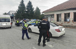Глобиха шофьор за скриване на част от регистрационния номер на микробус в Сливенско