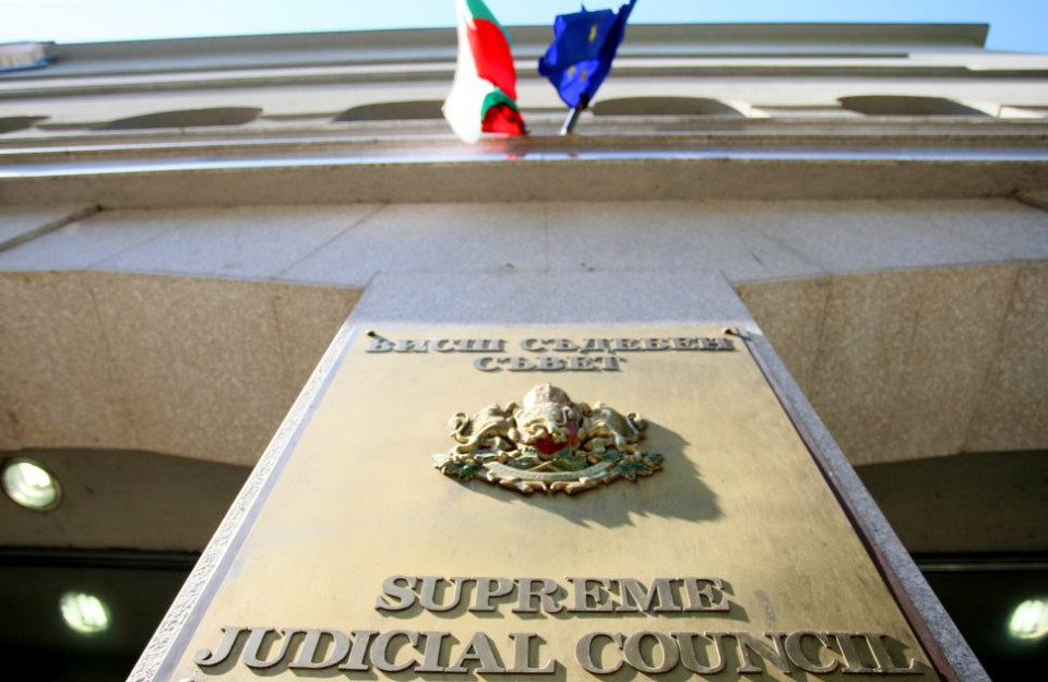 Гражданският съвет към Висшия съдебен съвет (ВСС) и Съветът за партньорство към ВСС дискутират предложението за закриването на спецпрокуратурите и спецсъдилищата....