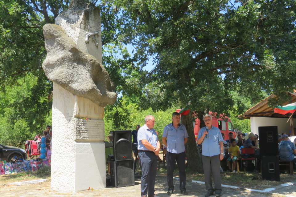 На Илинден (20 юли) в село Стефан Караджово ще бъдат отбелязани три исторически годишнини – 154 години от смъртта на легендарните войводи Стефан Караджа...