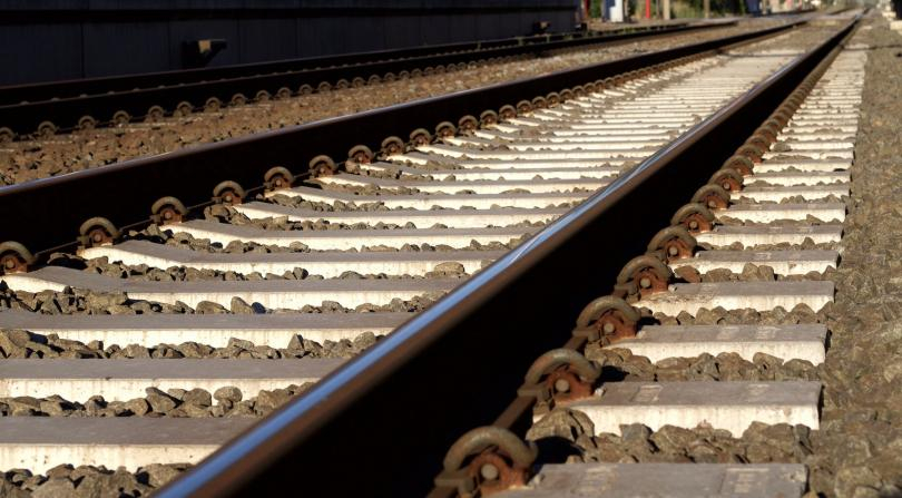 Вицепремиерът и министър на транспорта и съобщенията Христо Алексиев ще направи инспекция на напредъка в изграждането на железопътния участък Елин Пелин-Костенец.Обектът...
